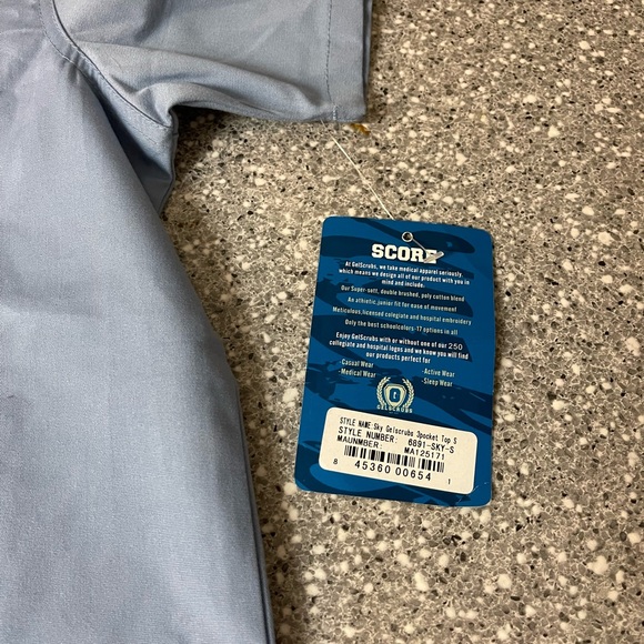 Scrub top - Picture 2 of 5